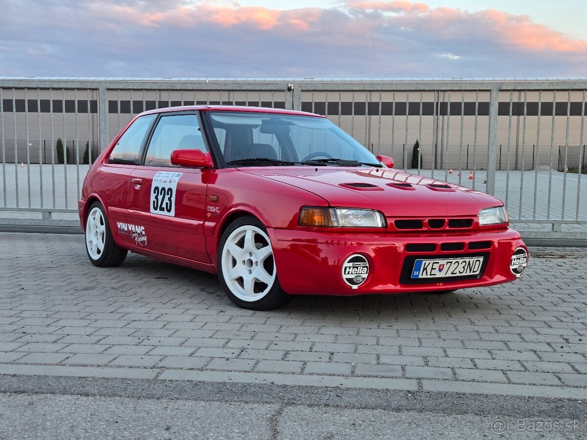 Mazda 323